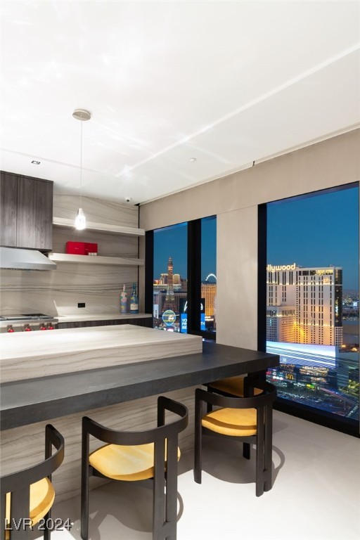 Las Vegas, Nevada 89158, United States, 2 Bedrooms Bedrooms, ,3 BathroomsBathrooms,Residential,Active,27077