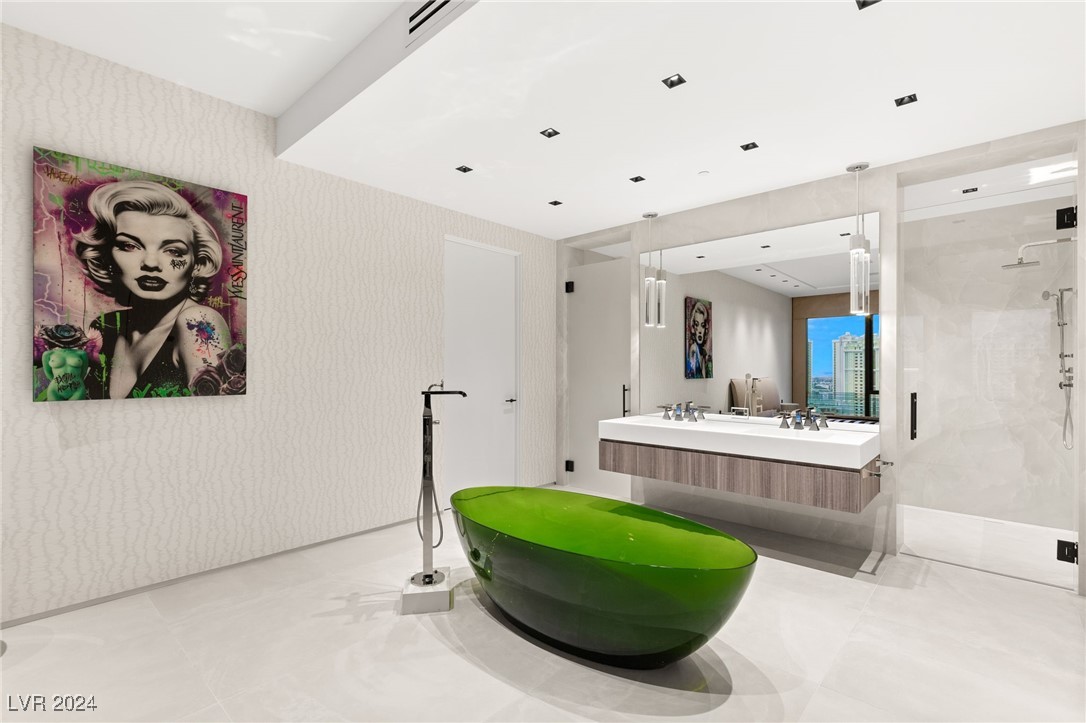 Las Vegas, Nevada 89158, United States, 2 Bedrooms Bedrooms, ,3 BathroomsBathrooms,Residential,Active,27077