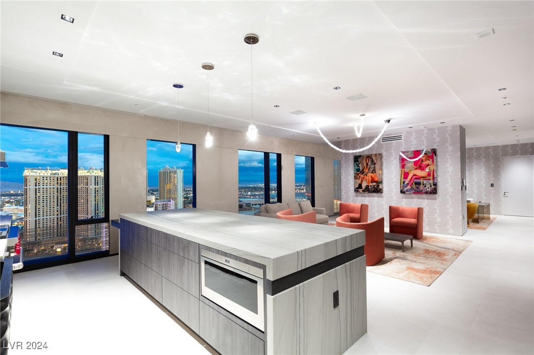 Las Vegas, Nevada 89158, United States, 2 Bedrooms Bedrooms, ,3 BathroomsBathrooms,Residential,Active,27077