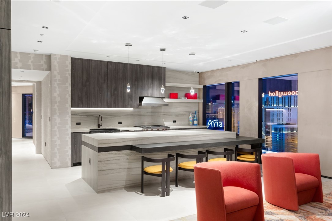 Las Vegas, Nevada 89158, United States, 2 Bedrooms Bedrooms, ,3 BathroomsBathrooms,Residential,Active,27077