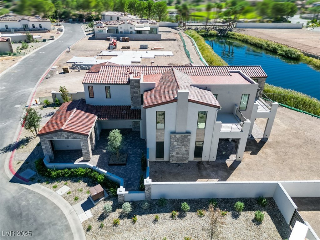 65 Bellissima Lago Court