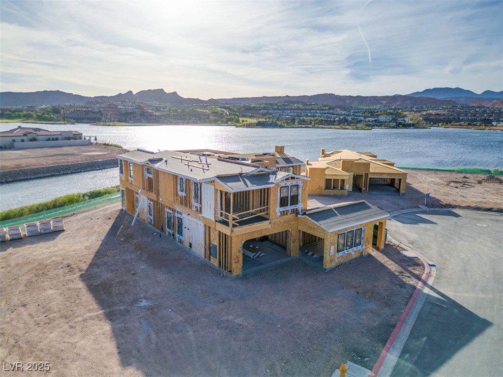65 Bellissima Lago Court