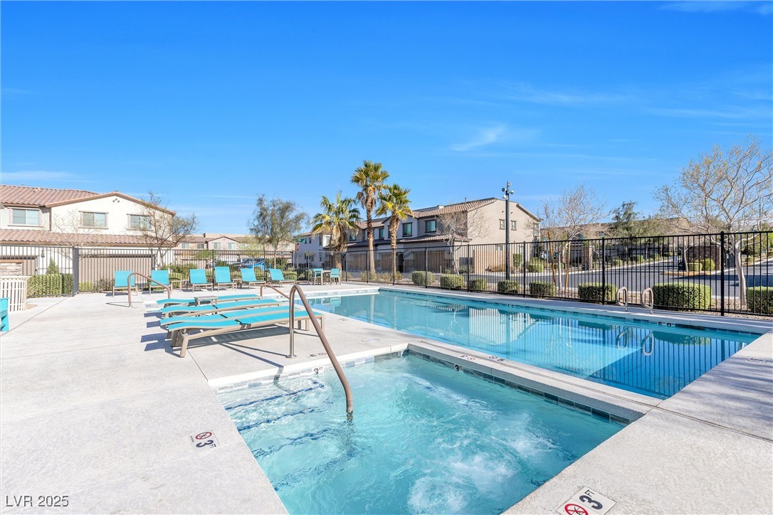 Las Vegas, Nevada 89148, United States, 3 Bedrooms Bedrooms, ,3 BathroomsBathrooms,Residential,Pending,107933