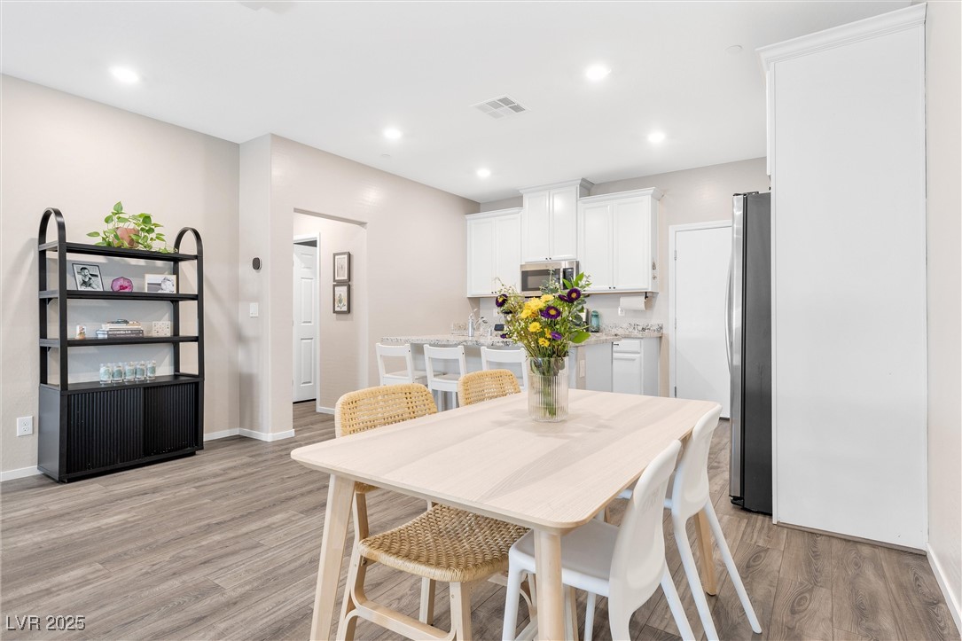 Las Vegas, Nevada 89148, United States, 3 Bedrooms Bedrooms, ,3 BathroomsBathrooms,Residential,Pending,107933