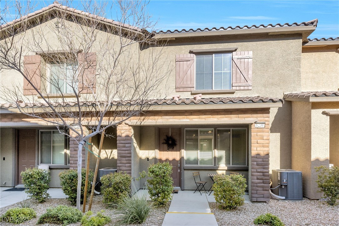 Las Vegas, Nevada 89148, United States, 3 Bedrooms Bedrooms, ,3 BathroomsBathrooms,Residential,Pending,107933