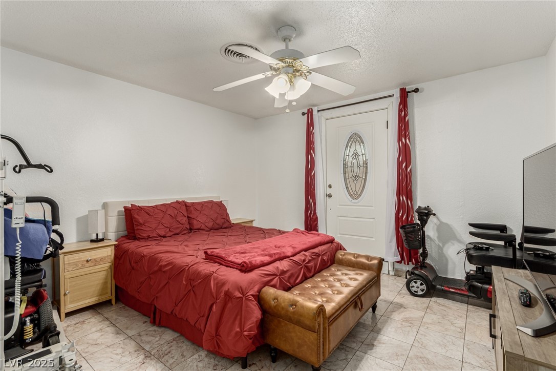 1924 S 6th Street