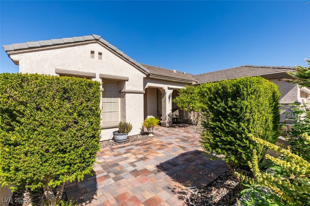 Photo of 2112 King Mesa Drive, Henderson, NV 89012 (MLS # 2718869)