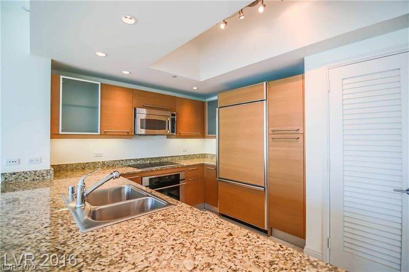 222 Karen Avenue 2601