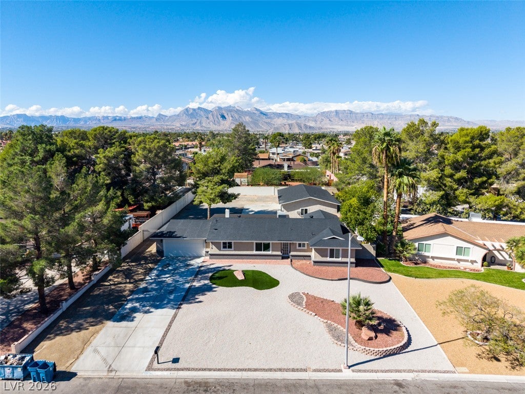 4016 Roxanne Drive