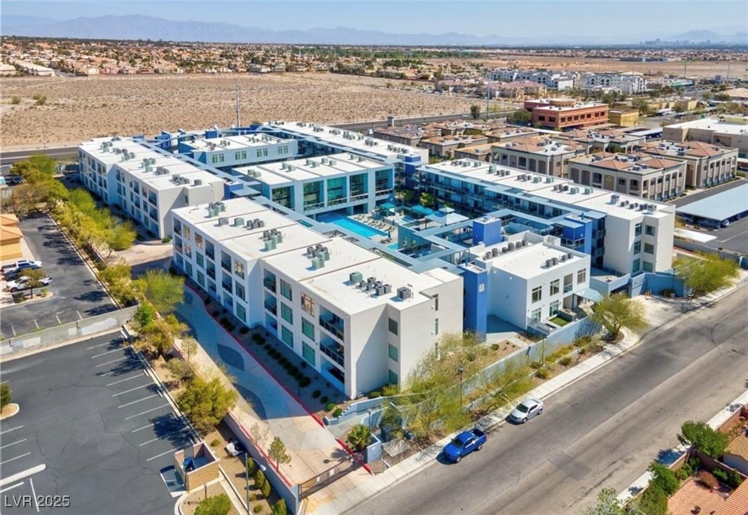 8925 W Flamingo Road 111