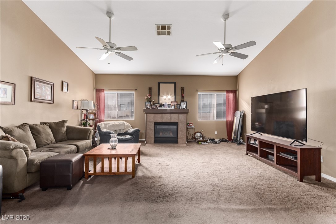 8233 Valley Stream Avenue, Las Vegas, Nevada image 9