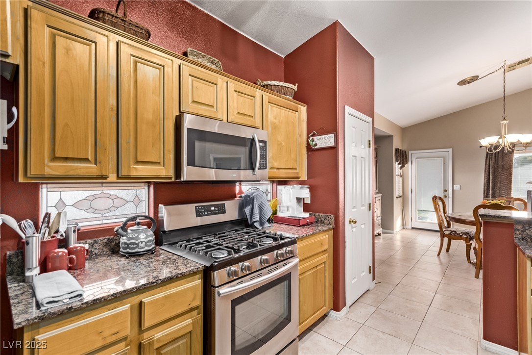 8233 Valley Stream Avenue, Las Vegas, Nevada image 21
