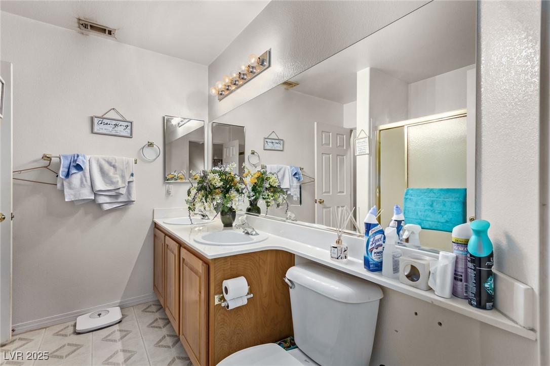 8233 Valley Stream Avenue, Las Vegas, Nevada image 28