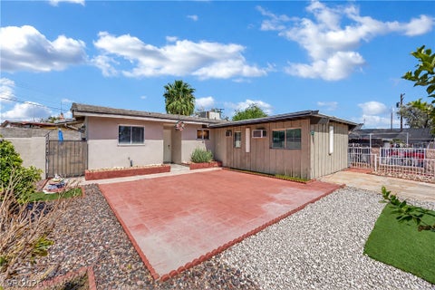Homes For Sale - 805 N 19th Street<br/> Las Vegas, NV 89101