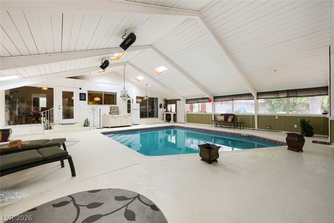 7082 Mira Vista Street