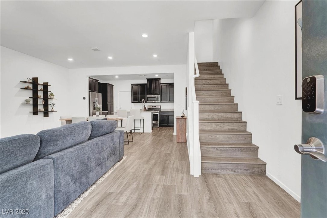 124 Lomita Heights Drive