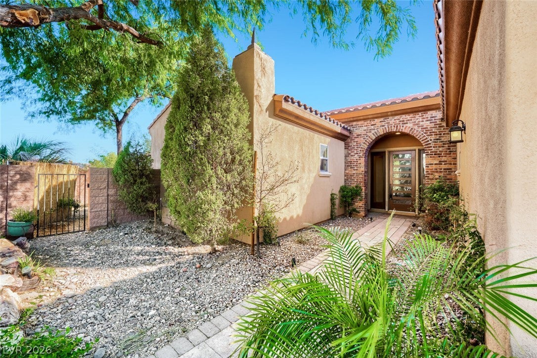 6 Lago Turchino Court