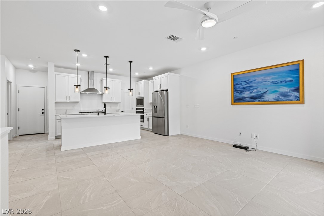 11395 Peak Landing Avenue