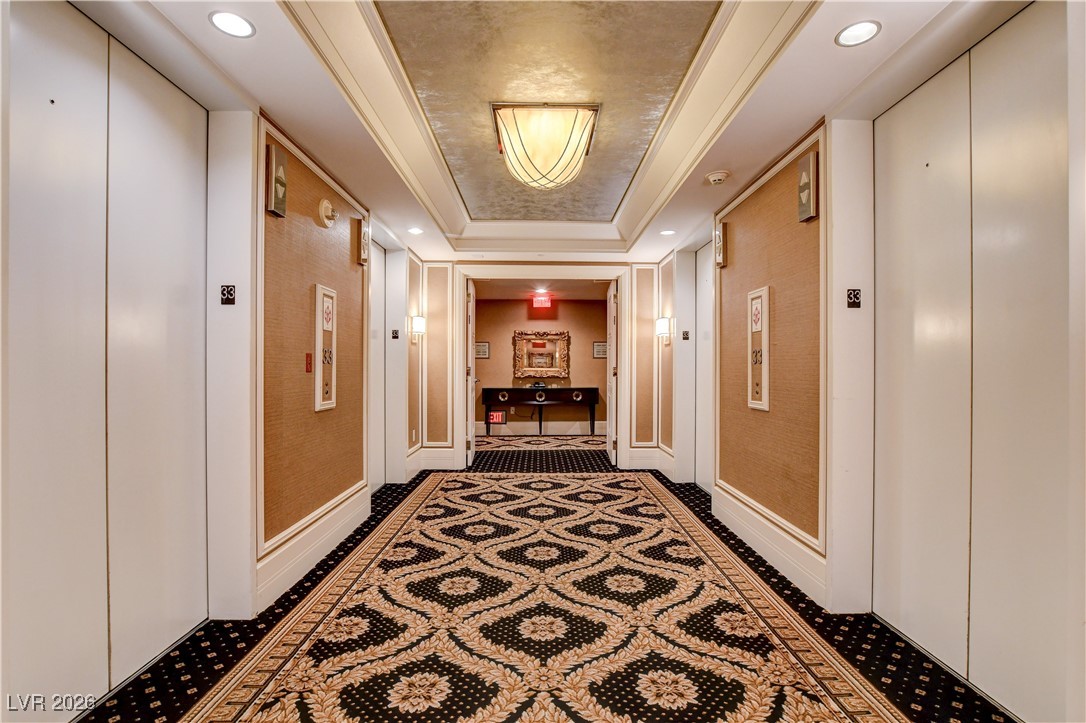 2000 N Fashion Show Drive 3316