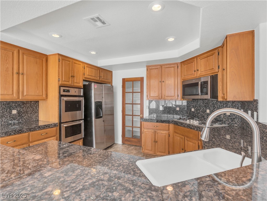 8229 Aqua Spray Avenue
