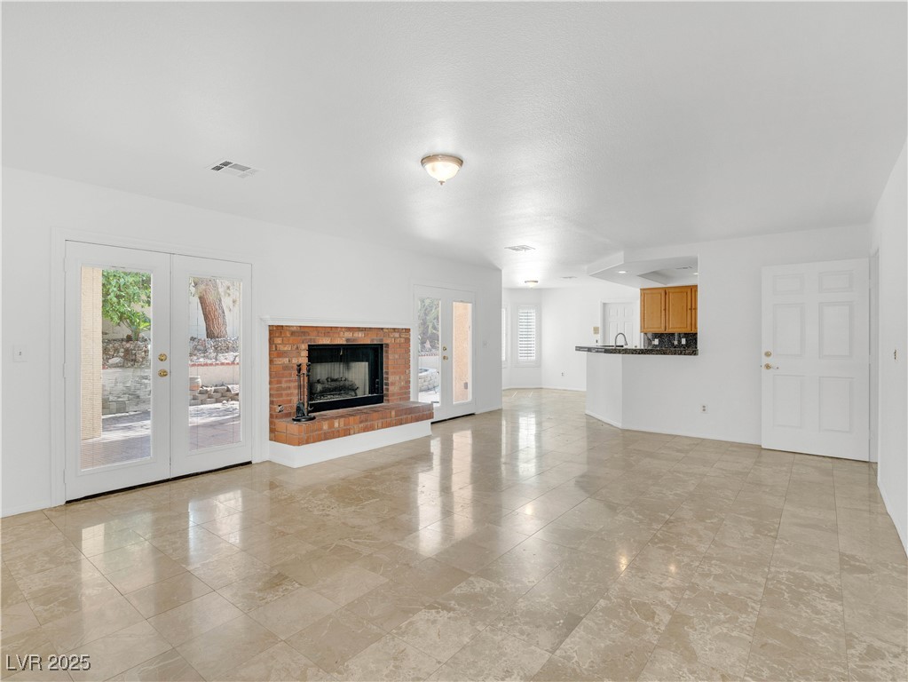 8229 Aqua Spray Avenue