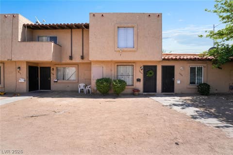 Townhouse For Sale - 2004 Winwood Street<br/> Las Vegas, NV 89108
