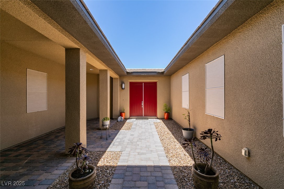 Properties 4 7998 W Ford Avenue