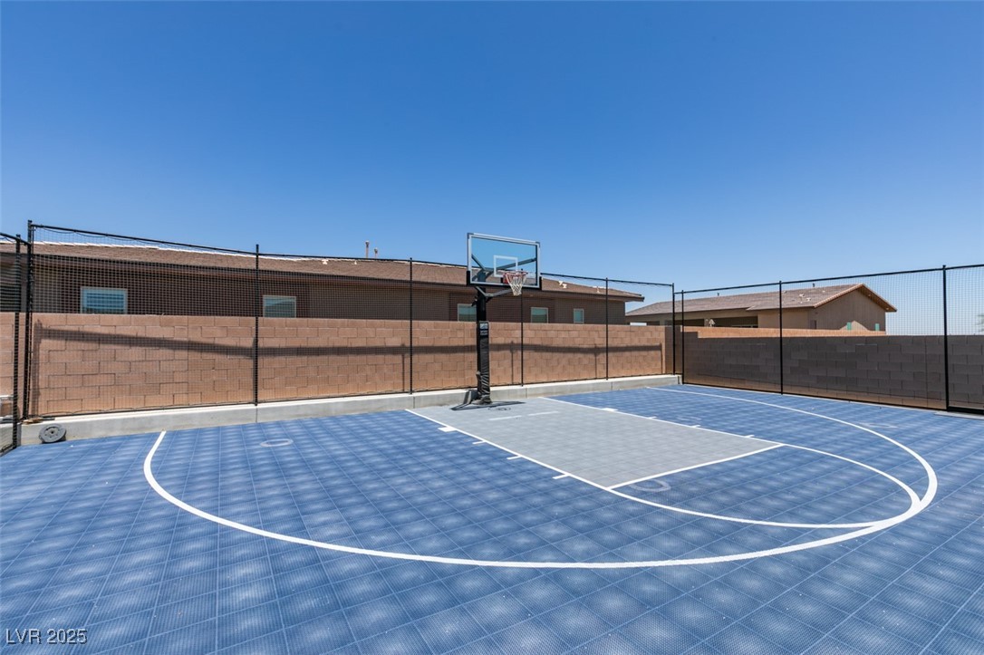 Properties 3 7998 W Ford Avenue