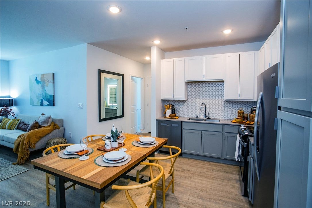 4480 Meadows Lane 485
