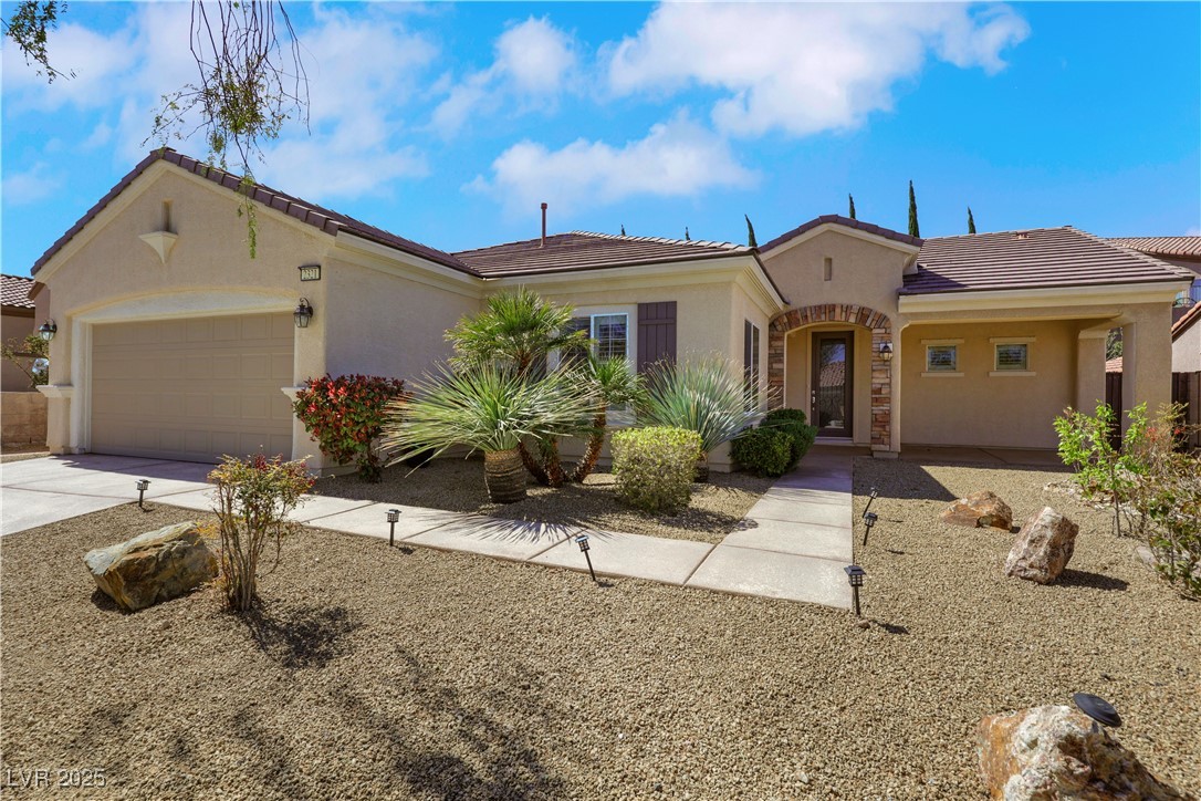 2321 Orangeburg Place, Henderson, Nevada image 4