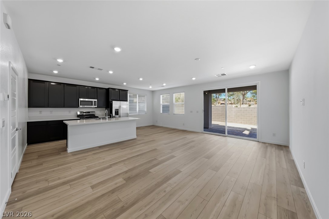 1752 Strada Nathan