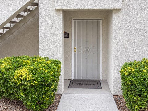Condo For Sale - 6480 Annie Oakley Drive #314<br/> Clark County, Henderson, NV 89014