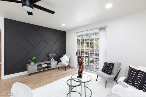 Photo of 3823 S Maryland Parkway #5, Las Vegas, NV 89119 (MLS # 2742022)