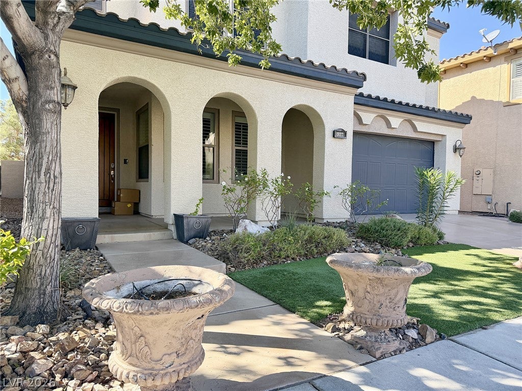 927 Via Canale Drive