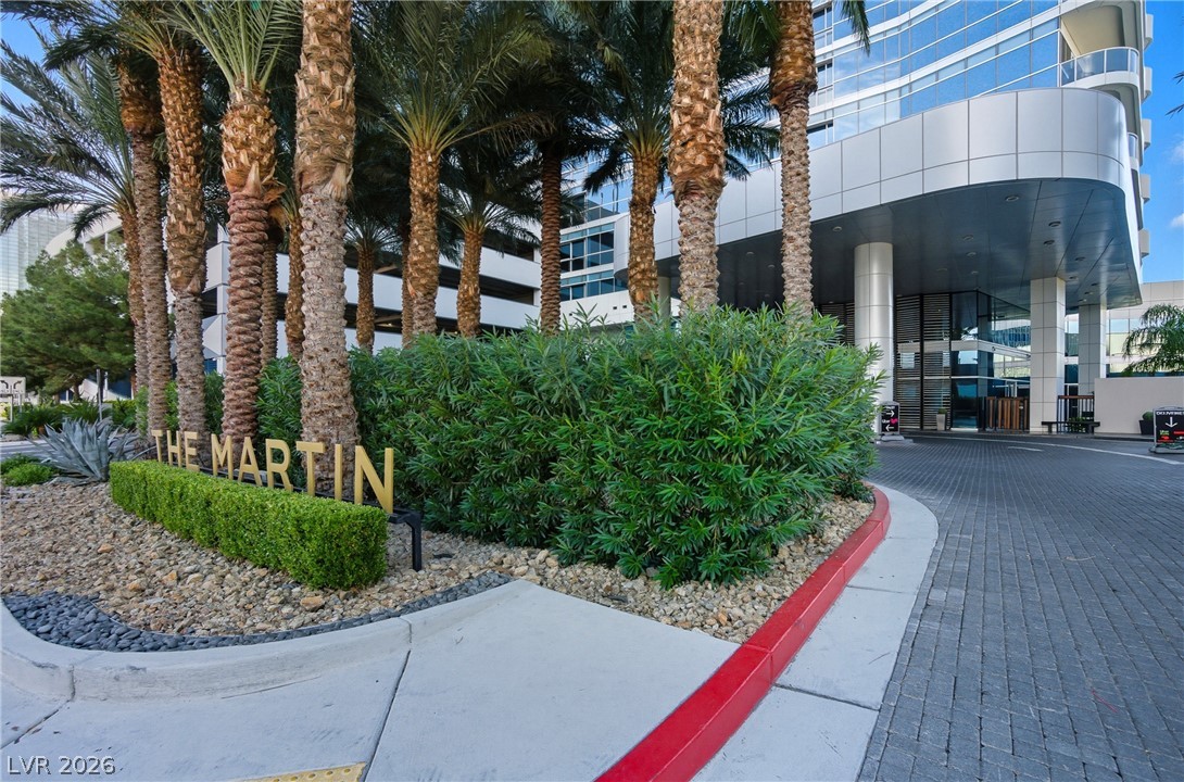 4471 Dean Martin Drive 604