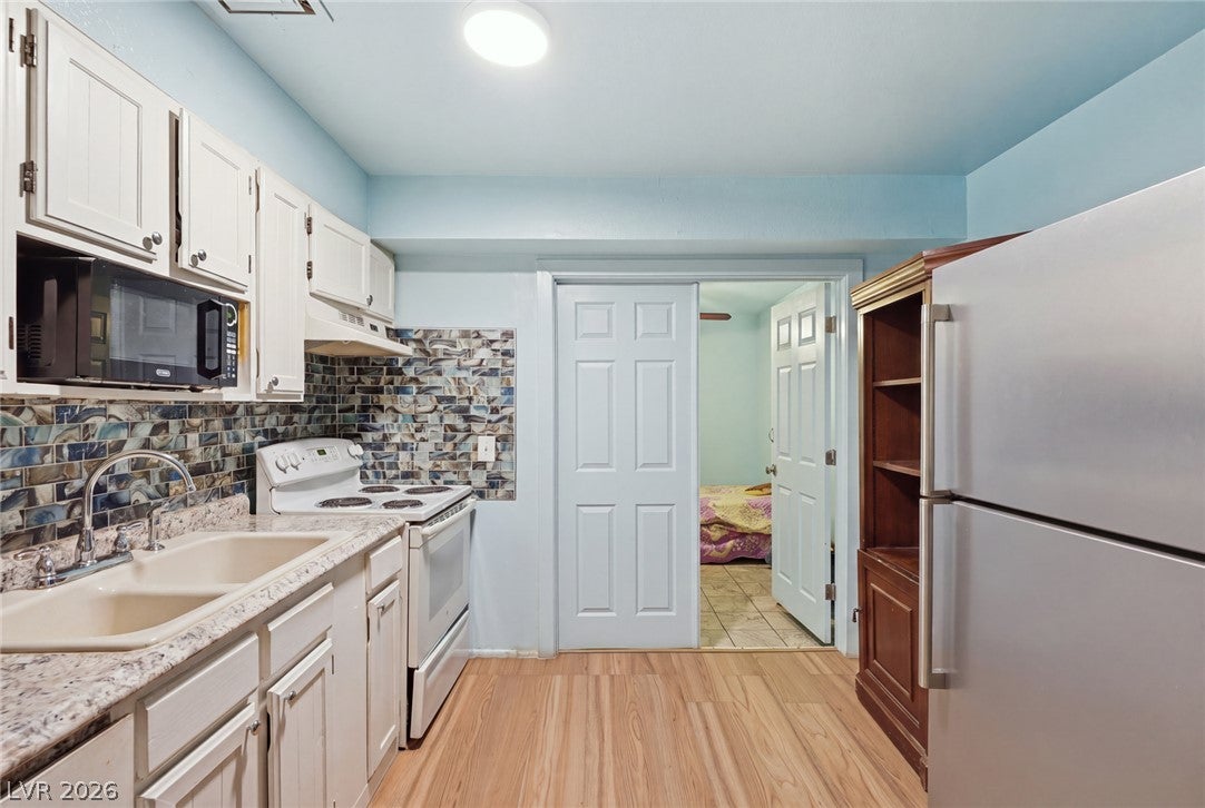 3978 Voxna Street
