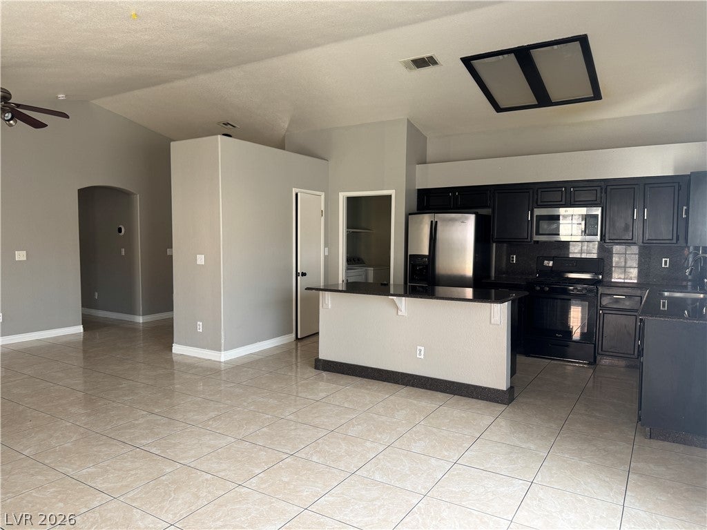 5033 Vista Del Rancho Way