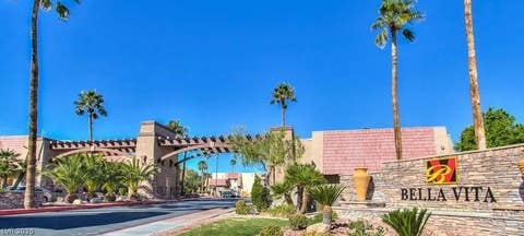 Condo For Rent - 5080 Indian River Drive #400<br/> Las Vegas, NV 89103