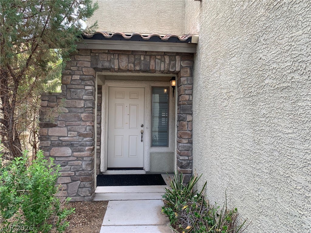 9933 W Diablo Drive