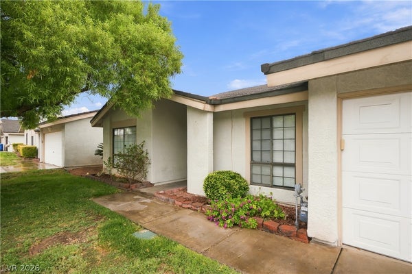 5704 PEARLDROP AVE, LAS VEGAS, NV 89107 - Image ec3d9cf8a7e62b08cfbb3d1e602800d9/3011684336