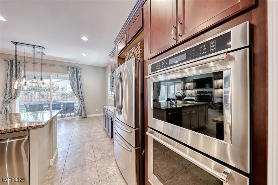 2101 Canvas Edge Drive, Henderson, Nevada image 16