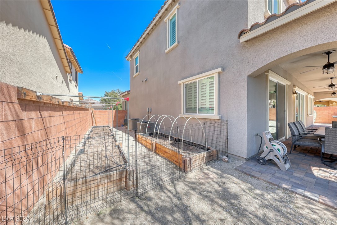 2101 Canvas Edge Drive, Henderson, Nevada image 43
