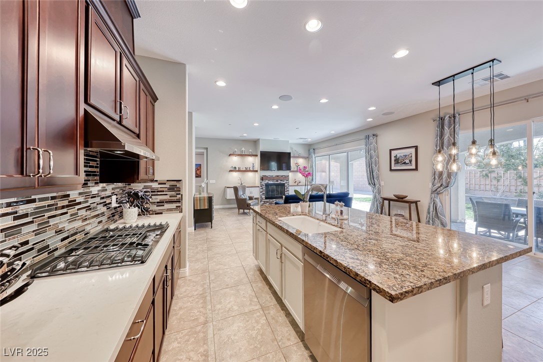 2101 Canvas Edge Drive, Henderson, Nevada image 17