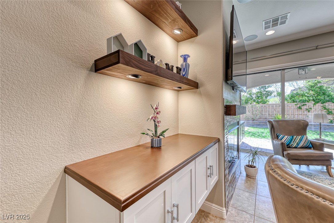 2101 Canvas Edge Drive, Henderson, Nevada image 12