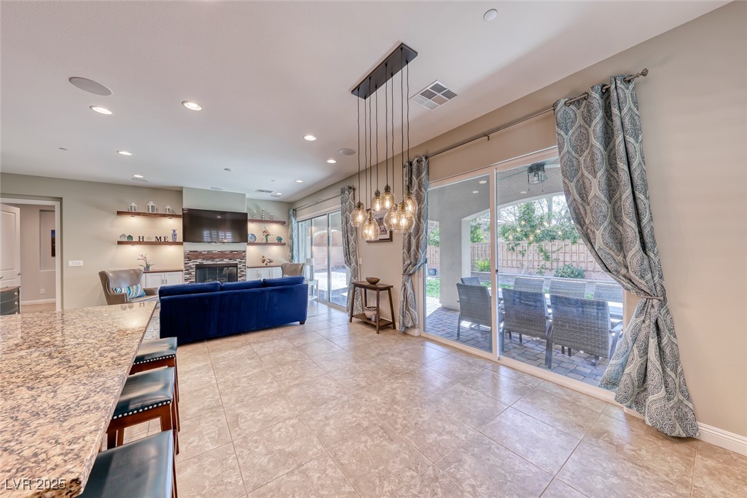 2101 Canvas Edge Drive, Henderson, Nevada image 14