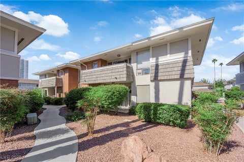 Photo of 737 Oakmont Avenue #1209, Las Vegas, NV 89109 (MLS # 2717411)