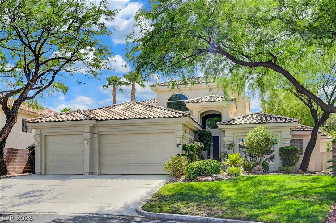 9817 Edgeview Place
