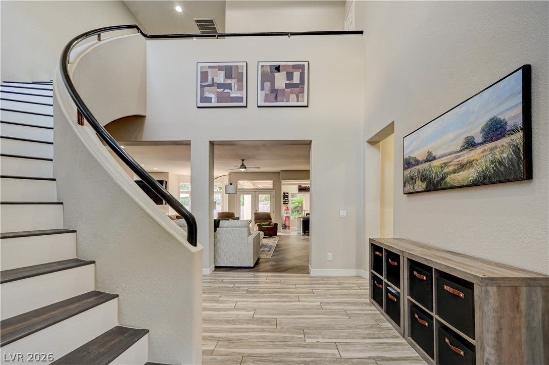 9817 Edgeview Place