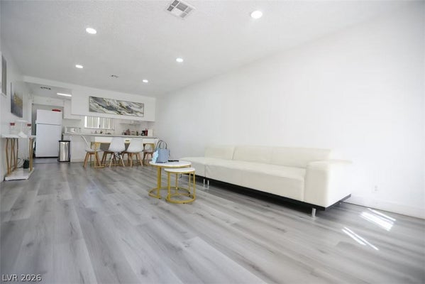 3232 JERICHO ST UNIT A, LAS VEGAS, NV 89102 - Image ec61e6ca005742e17f73fa073f1ce4fd/3167079955