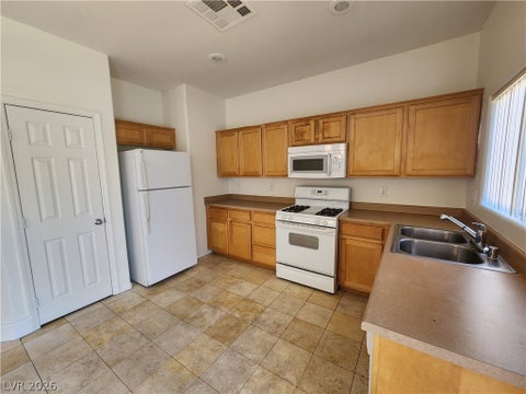 Homes For Rent - 10544 Blanca Peak Avenue<br/> Las Vegas, NV 89129